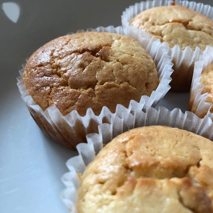 クリームチーズ入りしっとり美味しいカップケーキ